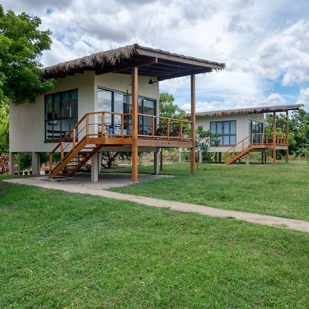 Niketh Villa Komari Arugambay Exterior foto