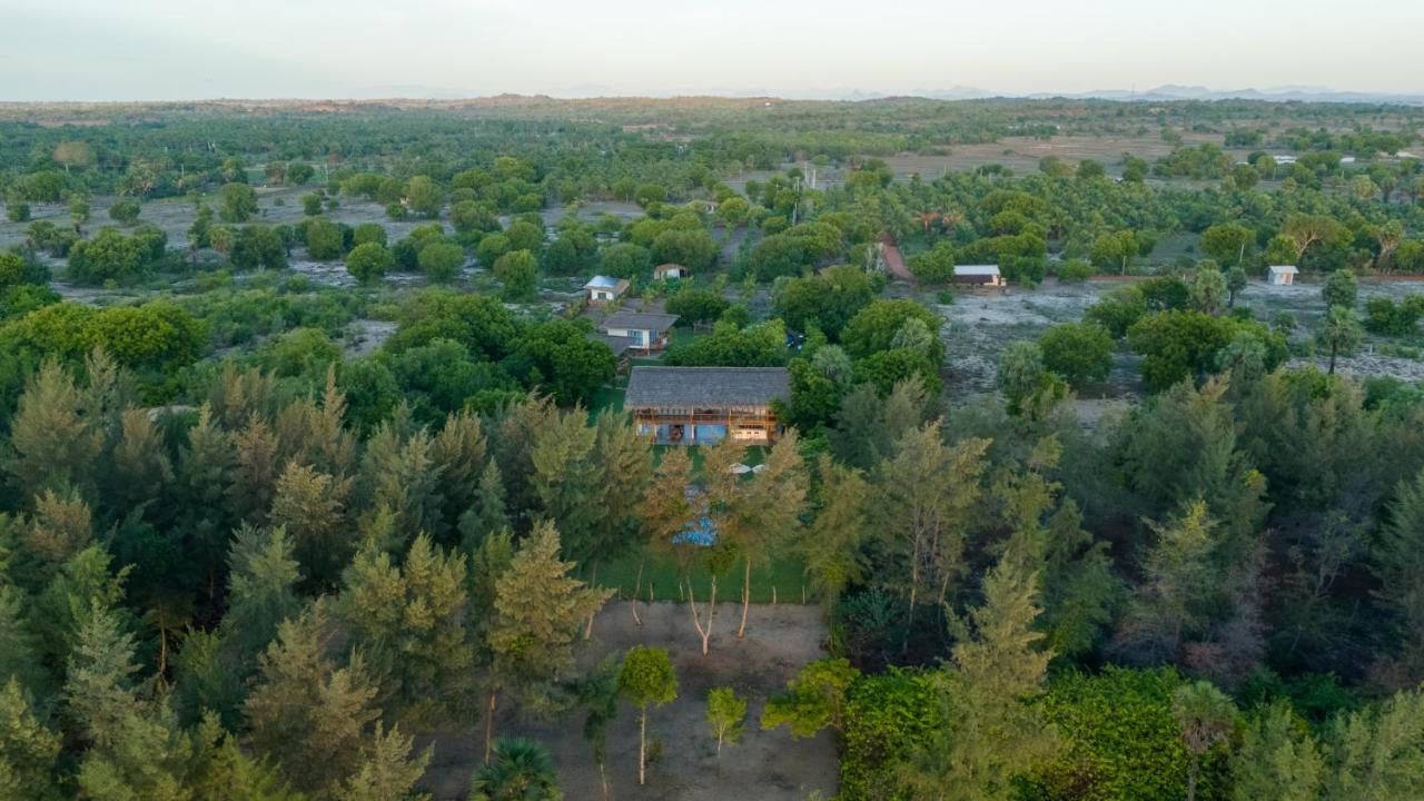 Niketh Villa Komari Arugambay Exterior foto